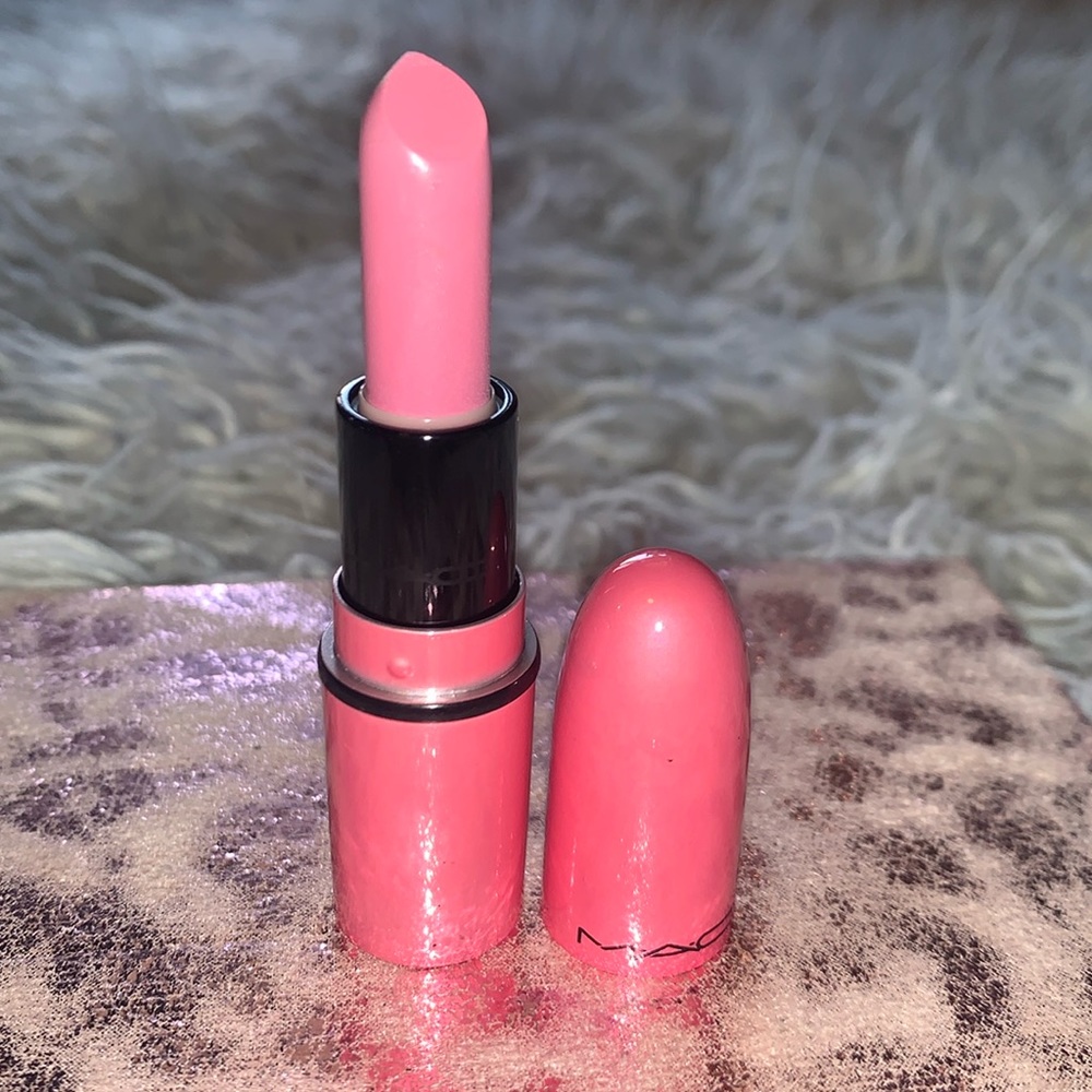 MAC SNOB 💖Mini Lipstick Brand New!